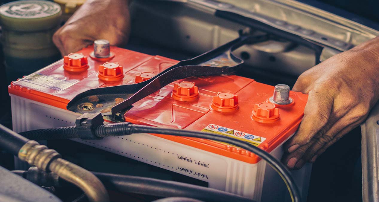 Honesto sarcoma temblor Cómo funciona la batería de tu auto?